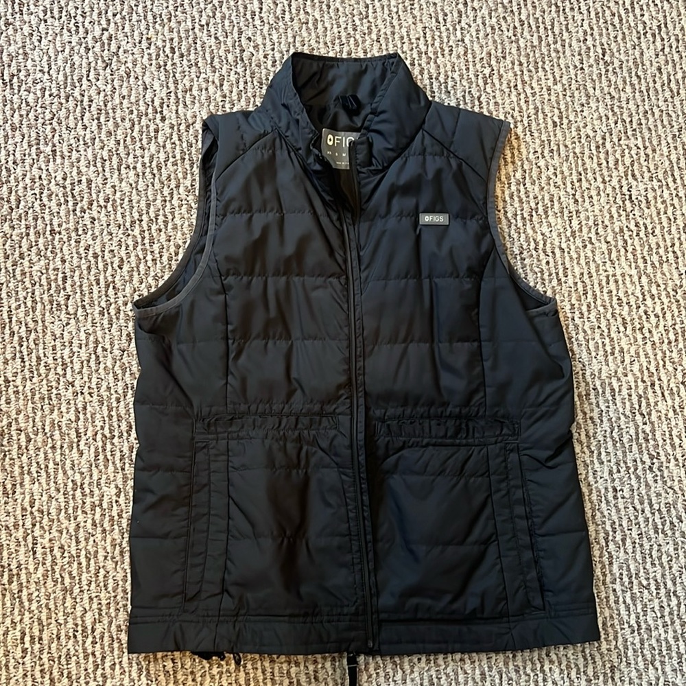 FIGS. VEST. XL